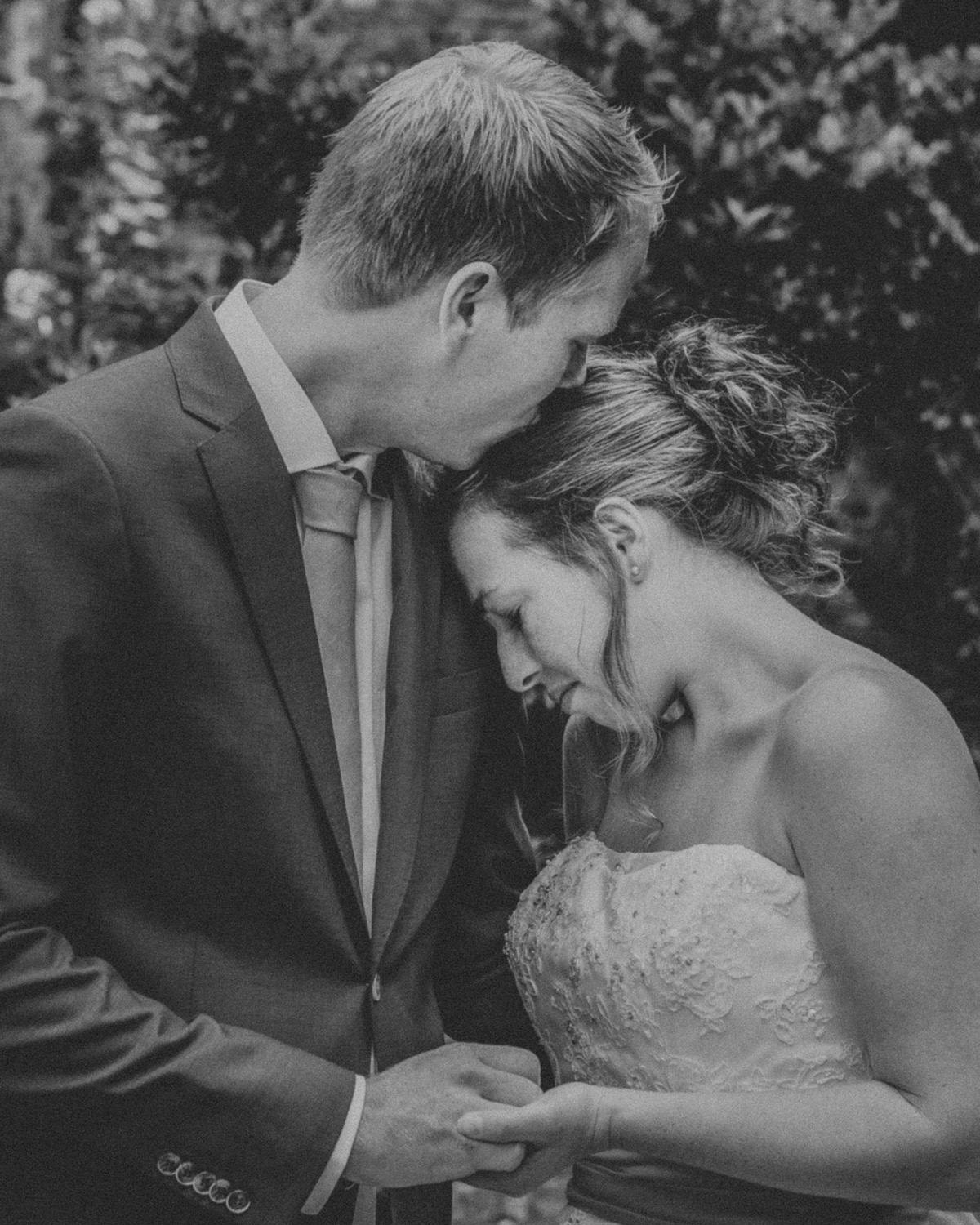 candid wedding photography photographer