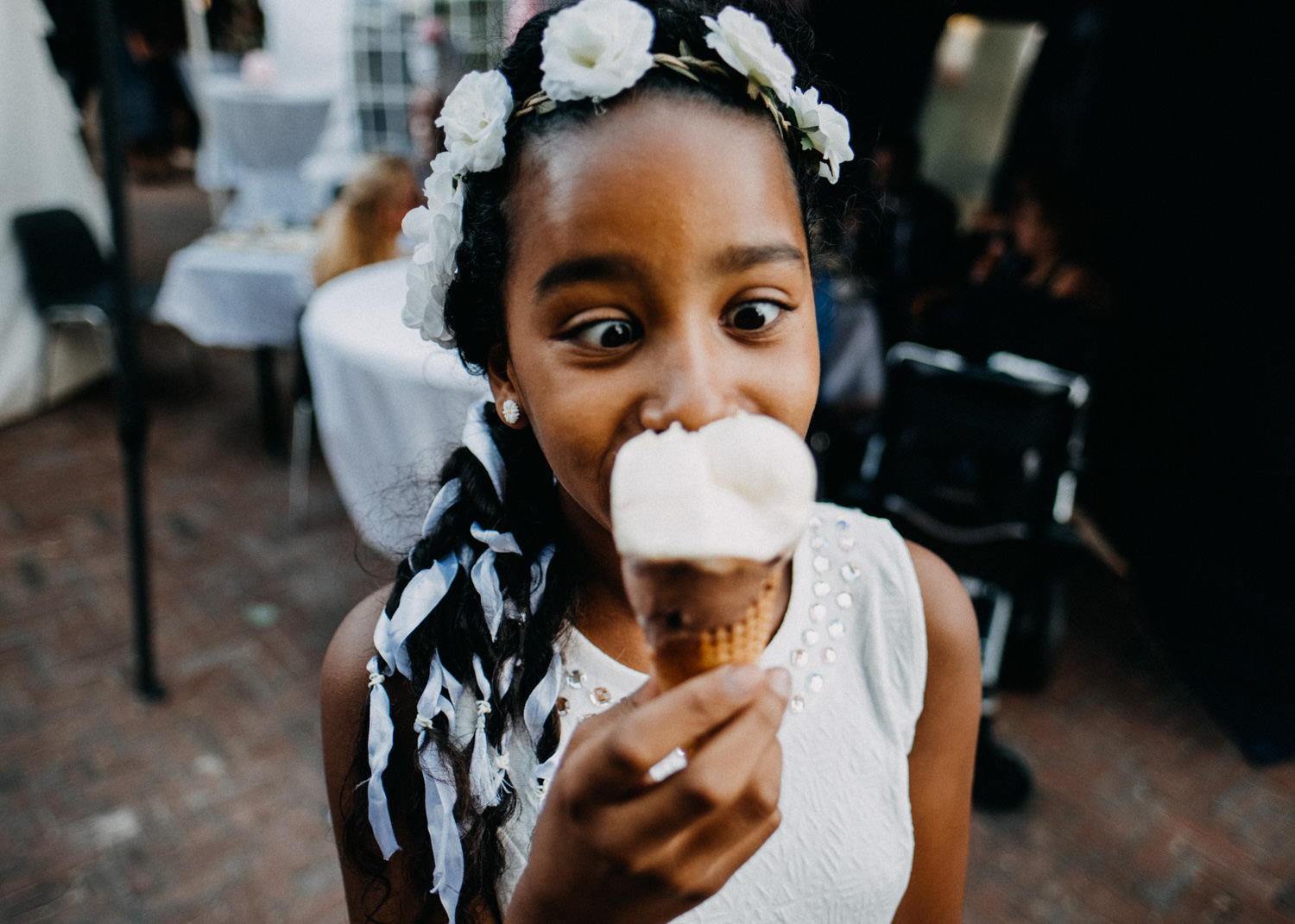 candid wedding photography
