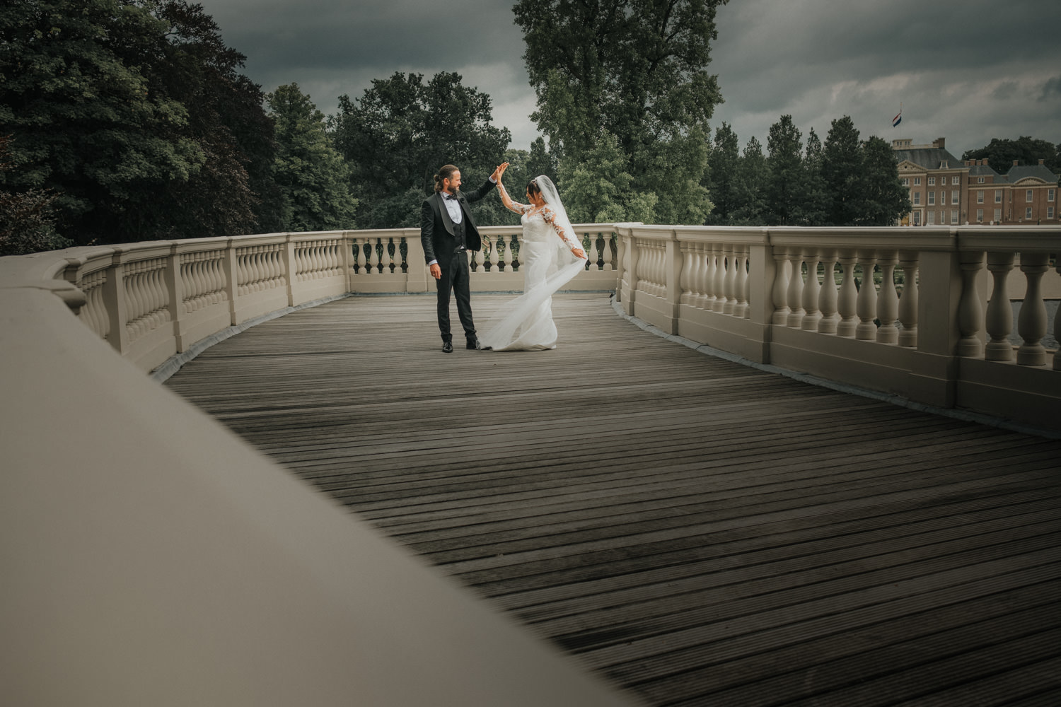 candid wedding photography