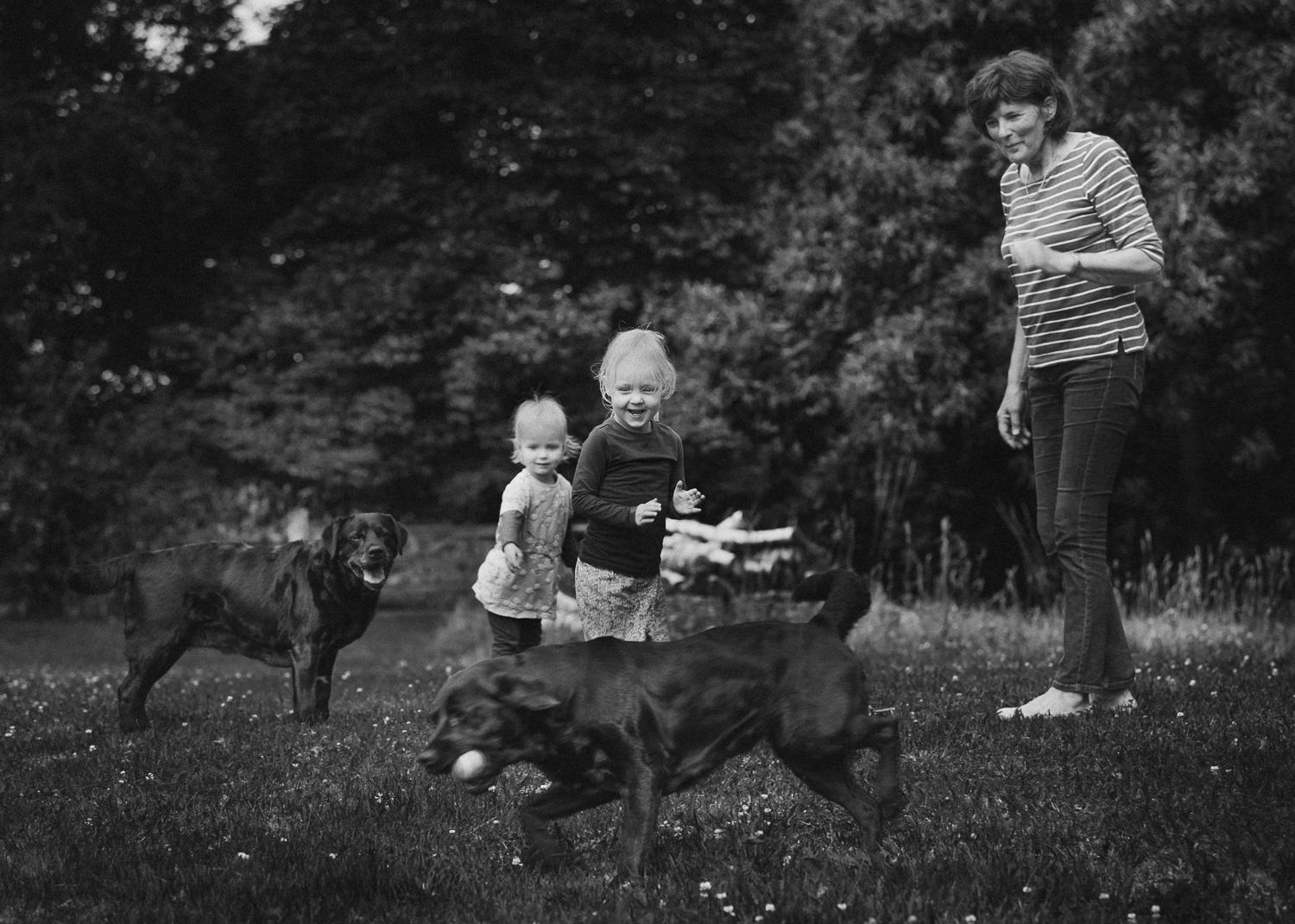spontaneous family photo